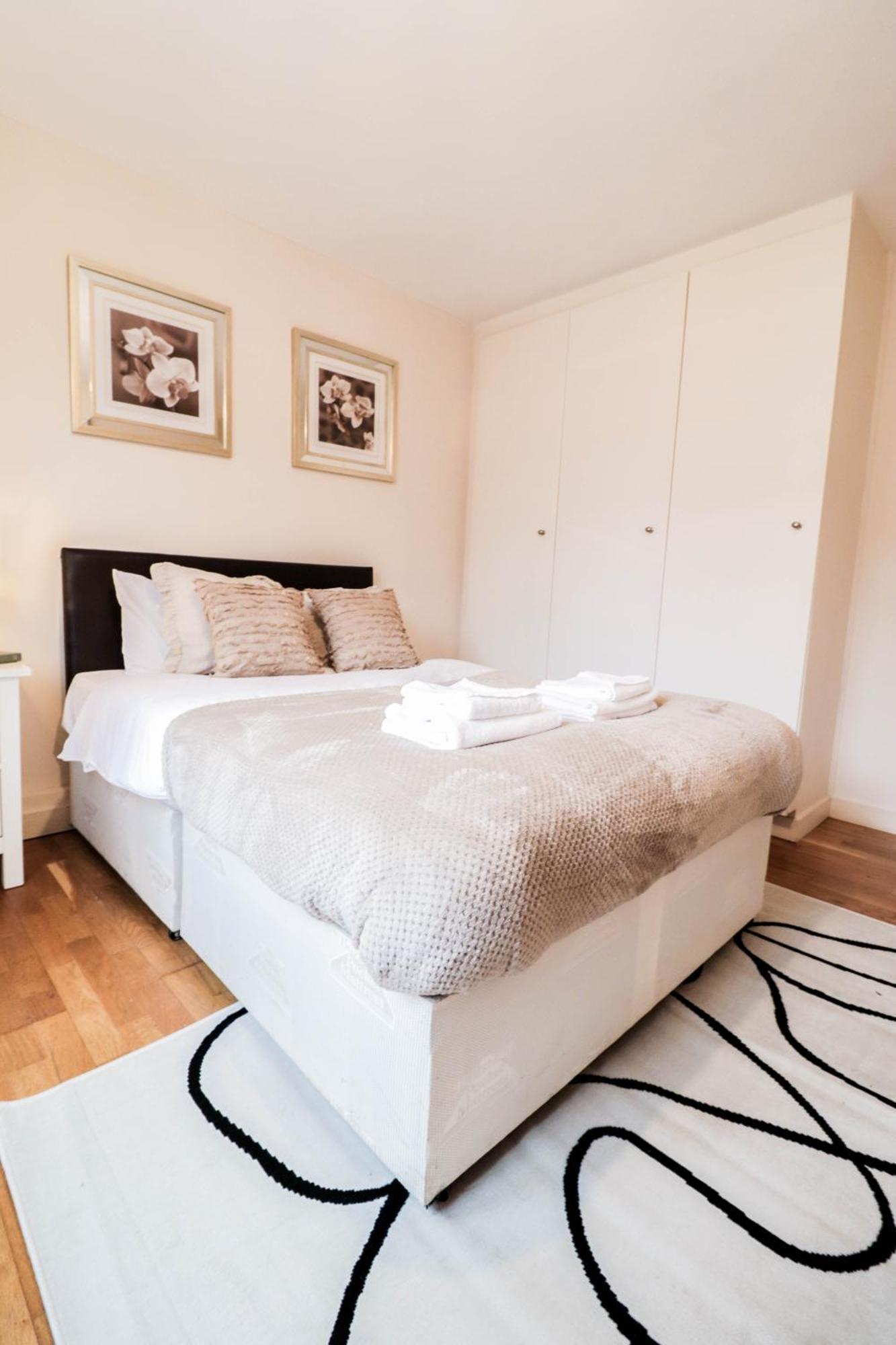 Fantastic 2 Bed London Apartment Extérieur photo