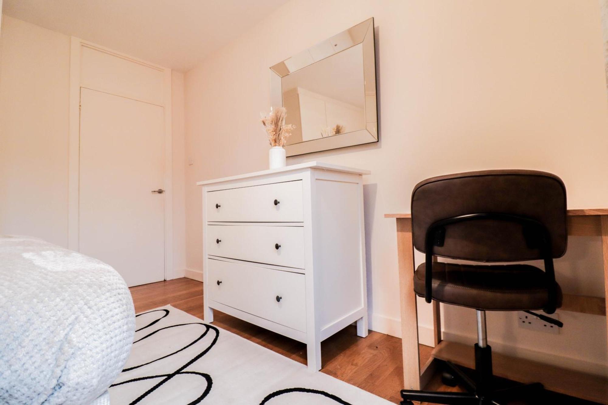 Fantastic 2 Bed London Apartment Extérieur photo