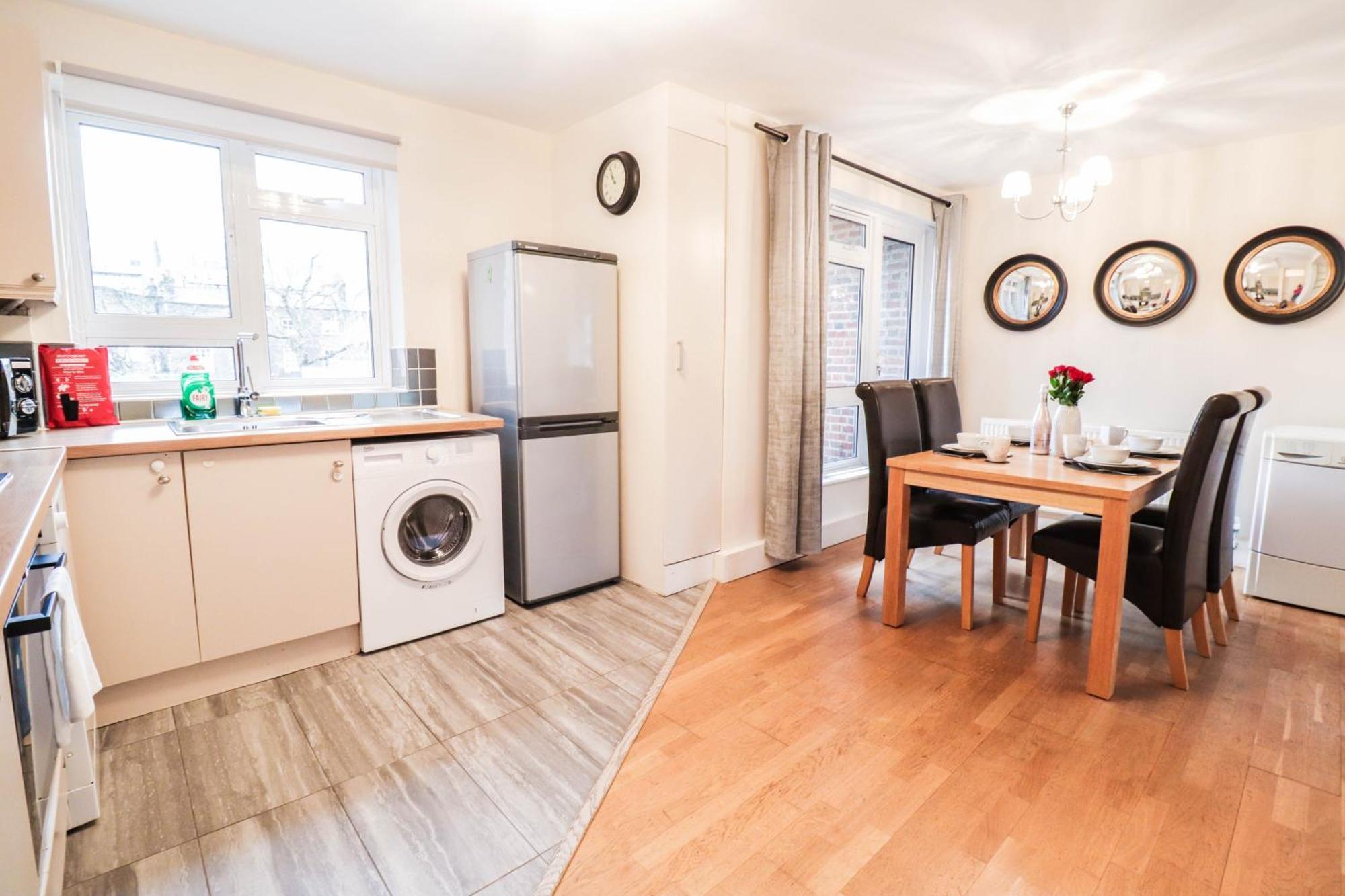 Fantastic 2 Bed London Apartment Extérieur photo